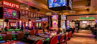 Người chơi trải nghiệm game slot trên điện thoại tại Việt Nam